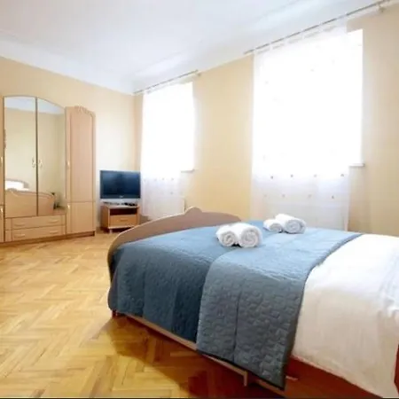 Apartment Armenian Cathedral