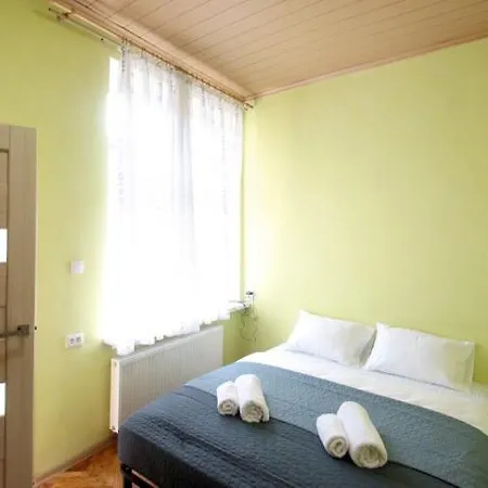 Armenian Cathedral Apartment *